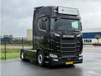 Влекач SCANIA S 650 V8