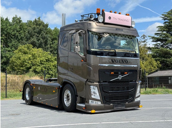 Влекач VOLVO FH13 500