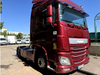 Влекач DAF XF 460