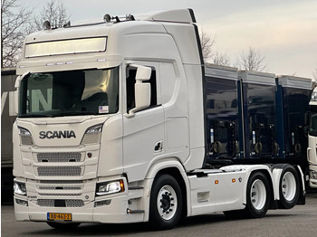 Влекач SCANIA R 580