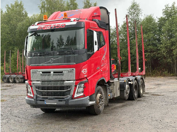 Камион за дърва VOLVO FH16 750