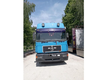 Влекач MAN 19.414
