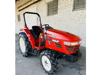 Трактор YANMAR