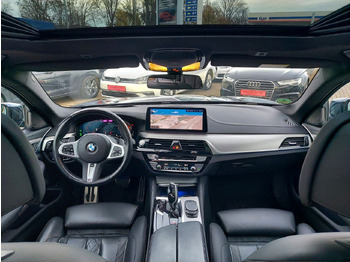 Комби BMW 540 5 Touring xDrive M Sport Pro Pano H&K Massag: снимка 3