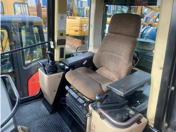 Верижен товарач Caterpillar 953C NVT: снимка 4