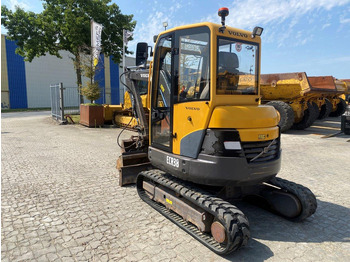 Мини багер VOLVO