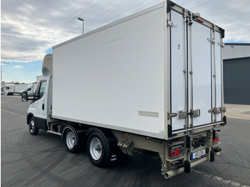 Хладилен бус Iveco Daily 35C18 MAXICARGO Kühlkoffer/CARRIER/AC/EU6: снимка 3