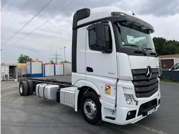Шаси кабина MERCEDES-BENZ Actros 1843