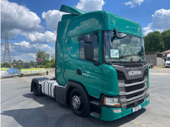 Влекач SCANIA G 410