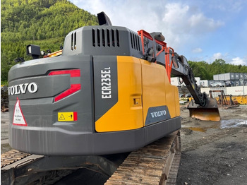 Верижен багер VOLVO ECR235