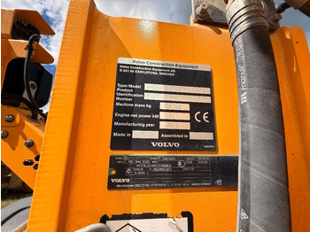 Колесен товарач Volvo L 110 H: снимка 3