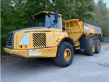 Съчленен самосвал VOLVO A25D