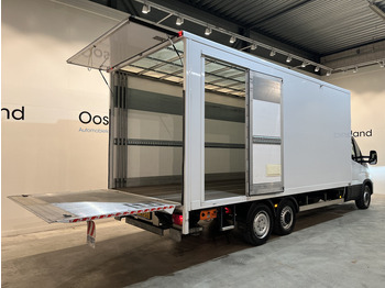 Лекотоварен автомобил фургон Iveco Daily 35S18 3.0 BE Clixtar Automaat Bakwagen met Laadklep / Laadvermogen 3.060 KG / Euro 6 / Luchtvering / Airco / Camera / CarPlay / Cruise Control /: снимка 3