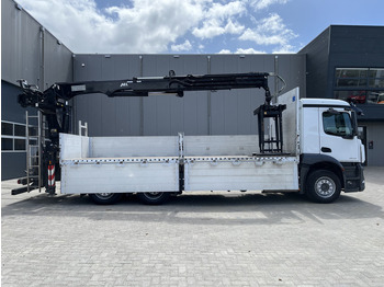 Лизинг на Mercedes-Benz ANTOS 2546 6X2 Bouwstoffenauto / Open laadbak vv KRAAN MKG HLK 221-3 met Palletklem Mercedes-Benz ANTOS 2546 6X2 Bouwstoffenauto / Open laadbak vv KRAAN MKG HLK 221-3 met Palletklem: снимка 3