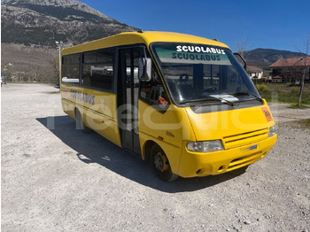 Училищен автобус IVECO