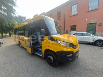 Училищен автобус IVECO
