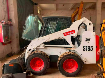 Мини челен товарач BOBCAT S185