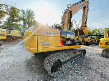 Багер CATERPILLAR 320D2
