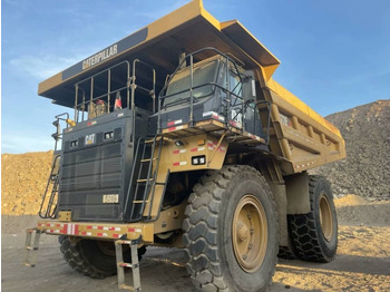 Кариерен самосвал CATERPILLAR 777