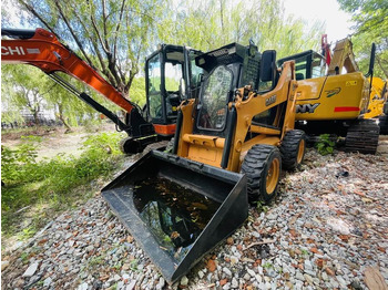 Мини челен товарач CASE