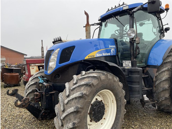 Трактор NEW HOLLAND T7000