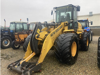 Колесен товарач NEW HOLLAND