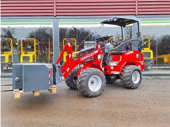 Компактен товарач