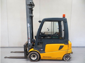 Лизинг на Jungheinrich EFG-VAC 30  Jungheinrich EFG-VAC 30: снимка 2