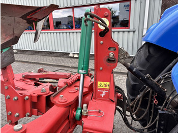 Плуг Kverneland LB100 4-Schaar Ploeg met Vorenpakker: снимка 5