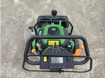 Лизинг на  John Deere 225 E-cut walk behind electric greens mower John Deere 225 E-cut walk behind electric greens mower: снимка 4