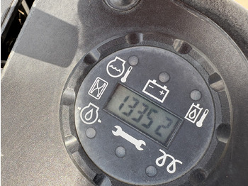 Косачка за трева John Deere 2500E Greens Triple: снимка 4
