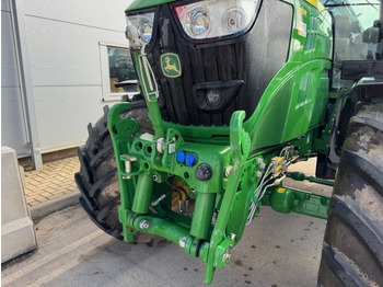 Трактор John Deere 6155M: снимка 3