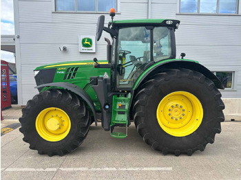 Трактор John Deere 6215R: снимка 2