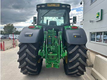 Трактор John Deere 6215R: снимка 4