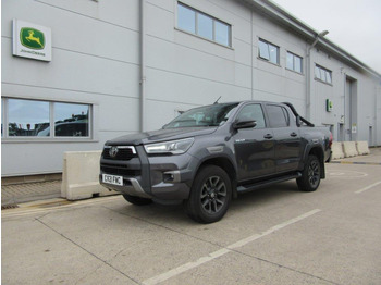Пикап TOYOTA Hilux