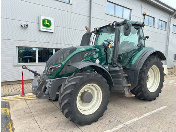 Трактор VALTRA T174