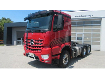Влекач MERCEDES-BENZ