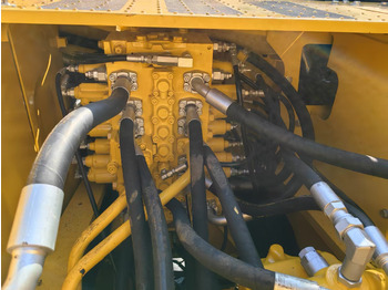 Нови Верижен багер KOMATSU PC200-7: снимка 4