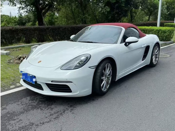 Лек автомобил PORSCHE