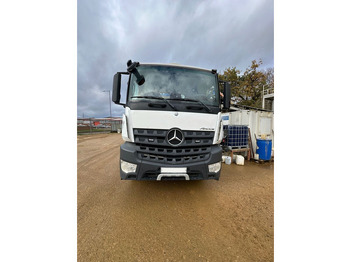 Стационарна бетон помпа MERCEDES-BENZ Actros