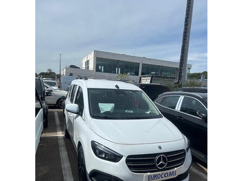 Лек автомобил MERCEDES-BENZ