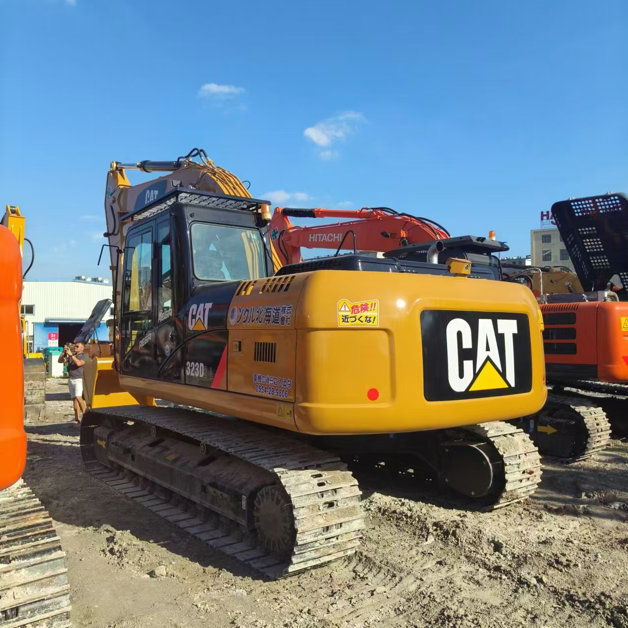 Верижен багер CATERPILLAR 323D: снимка 5
