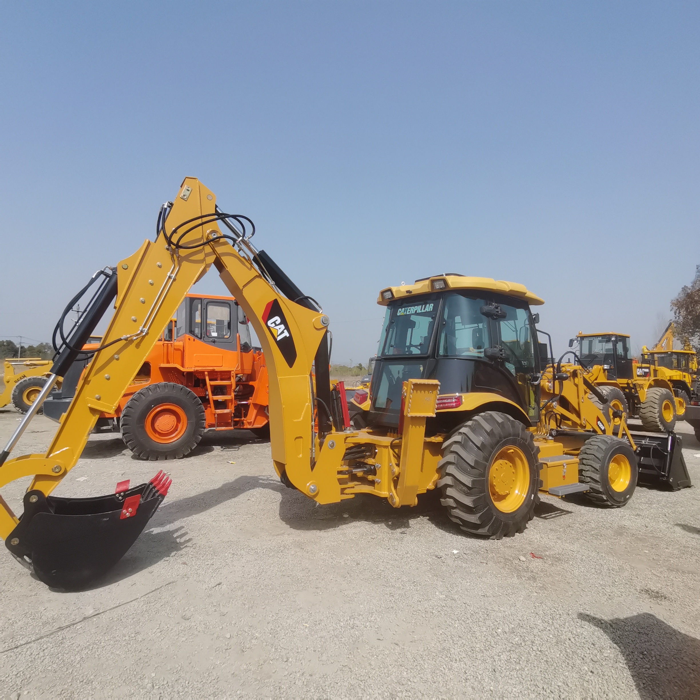 Багер-товарач CATERPILLAR 420F