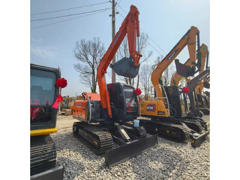 Верижен багер HITACHI ZX200