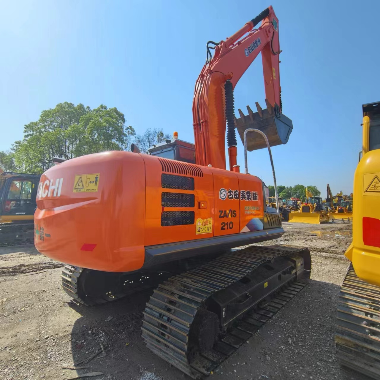 Верижен багер HITACHI ZX210: снимка 2