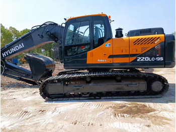 Верижен багер Hyundai 220: снимка 2 Верижен багер Hyundai 220: снимка 2