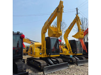 Верижен багер KOMATSU PC70-8