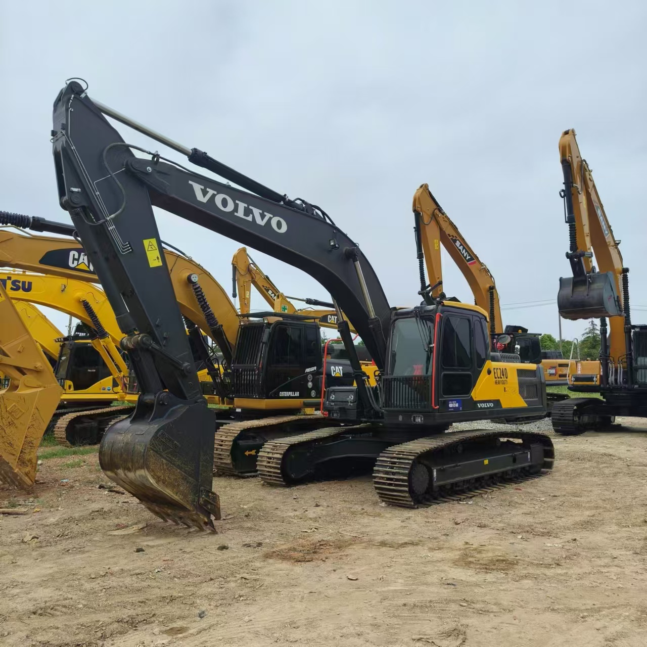 Верижен багер VOLVO EC240