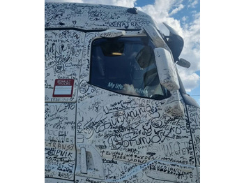 Врата и части RENAULT T