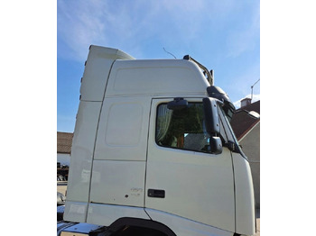 Кабина VOLVO FH12